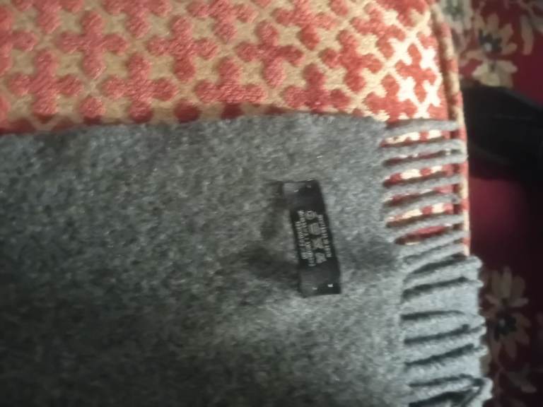 Scotish made cashmere scarf