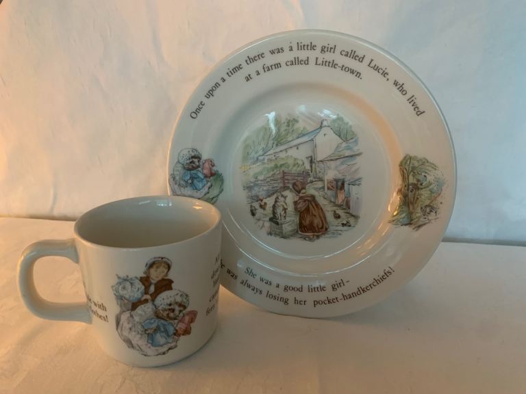 Children's Vintage Wedgewood Mrs Tiggy-Winkle Cup/Plate Set in lovely condition