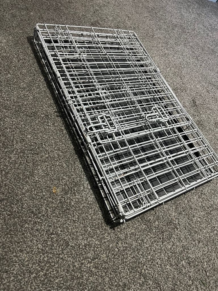 small dog/pet cage