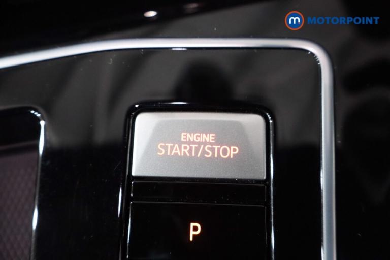 2024 Volkswagen Golf 1.4 TSI GTE 5dr DSG Hatchback Hybrid Automatic