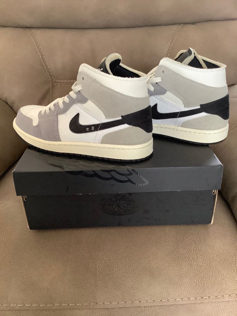AIR JORDAN 1 MID SE CRAFT NIKE size 7 (41) worn once