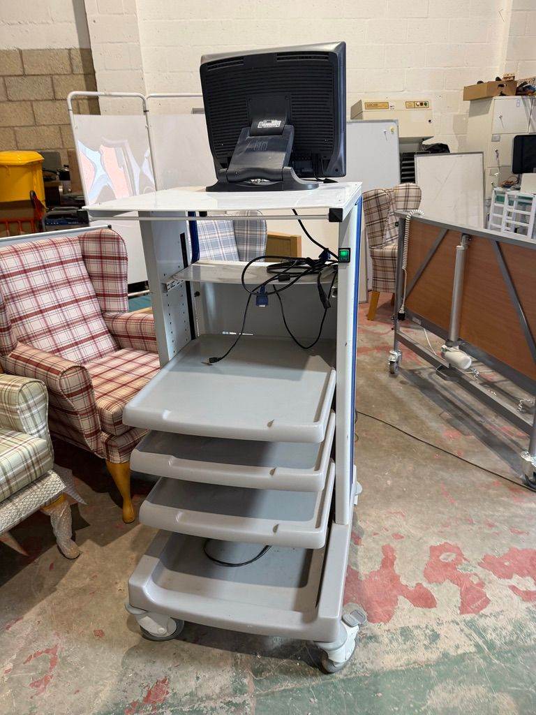 Karl Storz Endoscopy Video Imaging Cart-Tower/Powered/Endoscopy Cart