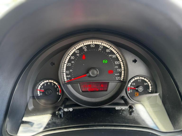 2014 Volkswagen up! 1.0 Move up! Hatchback 5dr Petrol ASG Euro 5 (60 ps) HATCHBACK Petrol Automatic