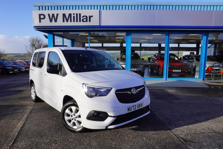 2022 Vauxhall Combo Life 1.5 Turbo D SE 5dr MPV DIESEL Manual