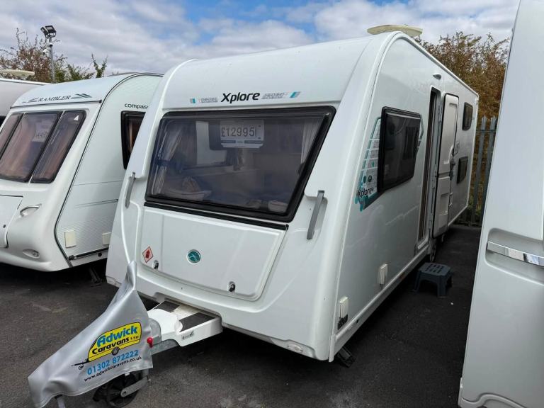 Elddis Xplore 586 Fixed Rear Bunk Beds Side Dinette Converts Into Bunk Beds