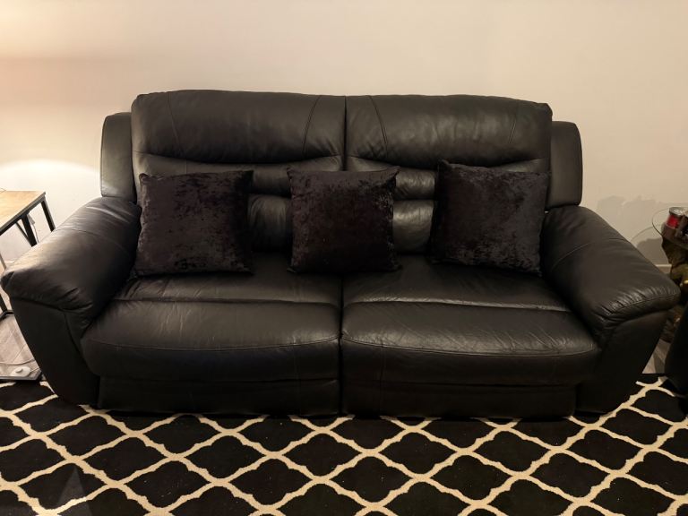 BLACK LEATHER 3 SEATER & 2 SEATER