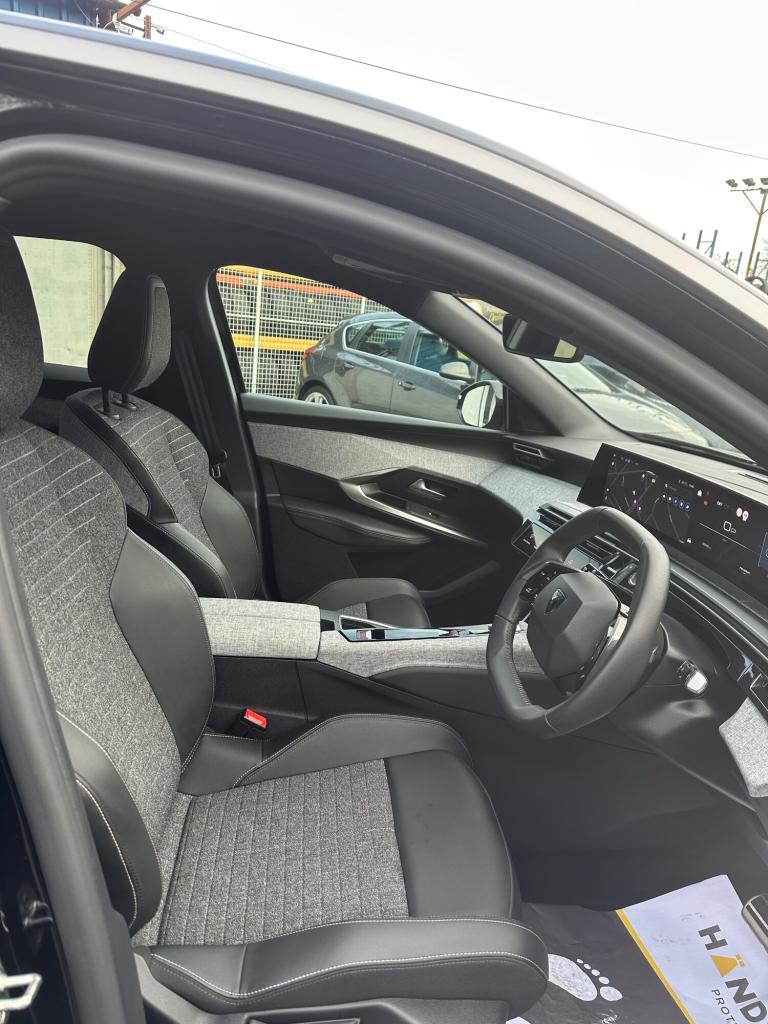 2025 Peugeot 3008 1.2 Hybrid 136 Allure 5dr e-DSC6 HATCHBACK Petrol Semi Automatic