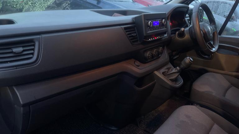 2023 Renault Trafic 2.0 TDI 143 SE 5dr Diesel