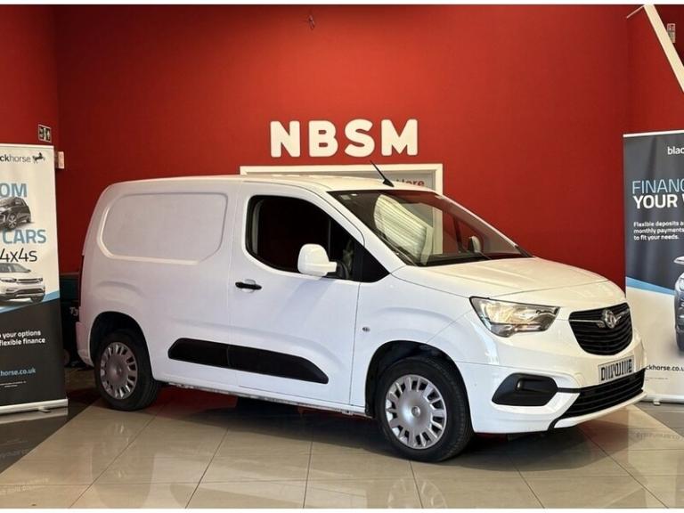 2020 Vauxhall Combo 2000 1.5 Turbo D 100ps H1 Sportive Van PANEL VAN DIESEL Manual