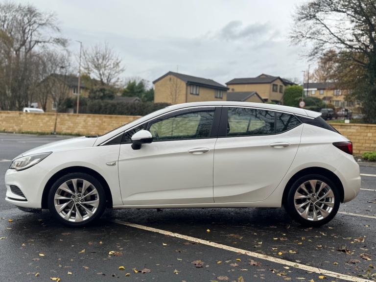 2016 Vauxhall Astra 1.6 CDTi 16V Design 5dr HATCHBACK Diesel Manual