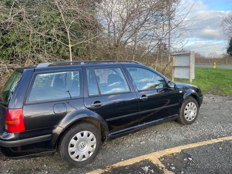 VW GOLF 1.9 TDI DIESEL ESTATE 06 REG RECENT SERVICE  MOT APRIL 25TH 2026 LOW INSURANCE 48+MPG