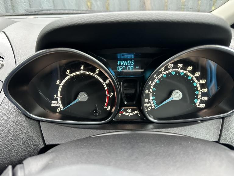 FINANCE AVAILABLE 2016 FORD B-MAX 1.6 ZETEC AUTOMETIC 2 KEYS