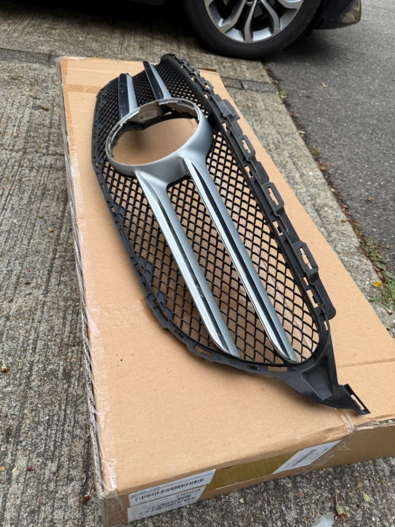 Mercedes C Class Genuine Grill 