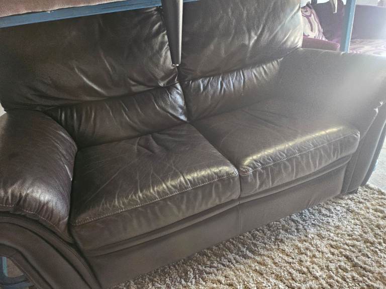 Exdisplay dfs real leather sofa 75