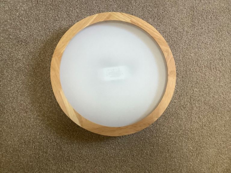 Round flush ceiling light