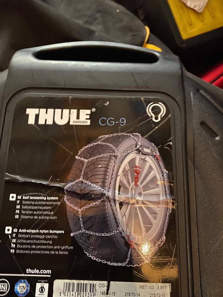 Thule CG-9 low profile snow chains unused