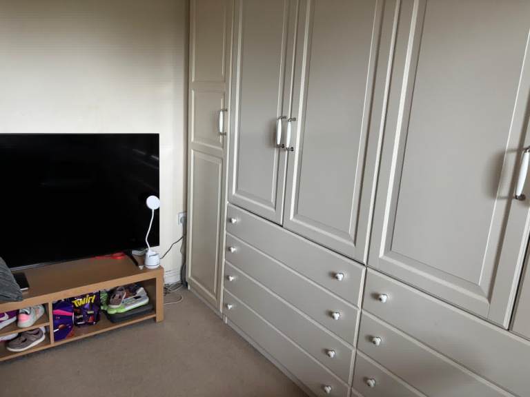 Spacious Double Room for Rent in Watford