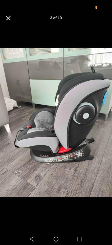 Chicco Seat 4 Fix car seat, from birth to 4