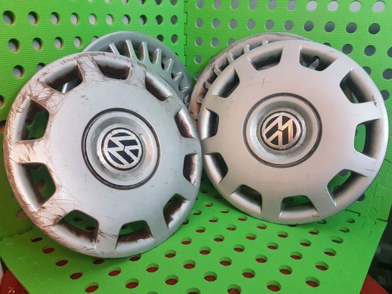 Volkswagen Hubcaps Set PA55 M15