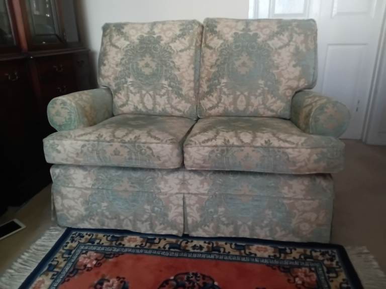 A PAIR OF QUALITY MULTIYORK 2 SEATER SOFAS.