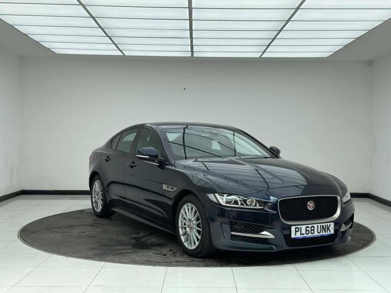 2018 Jaguar XE 2.0d R-Sport Saloon 4dr Diesel Auto Euro 6 (s/s) (163 ps) Saloon Diesel Automatic