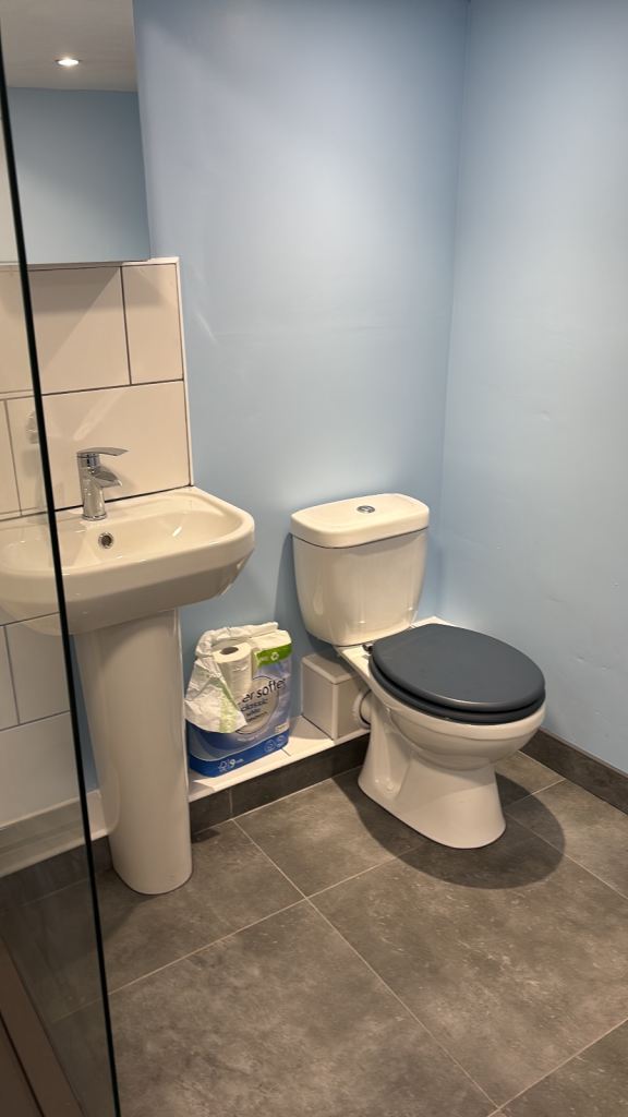 Room to let in St George 