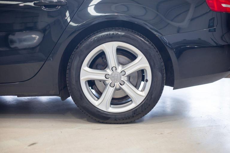 2015 Audi A4 2.0 TDI Ultra 163 SE Technik 5dr ESTATE DIESEL Manual