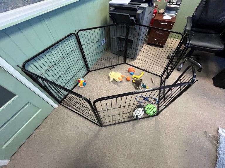 6 Sided Heavy Duty Puppy Play Pen Whelphing Dog Cage