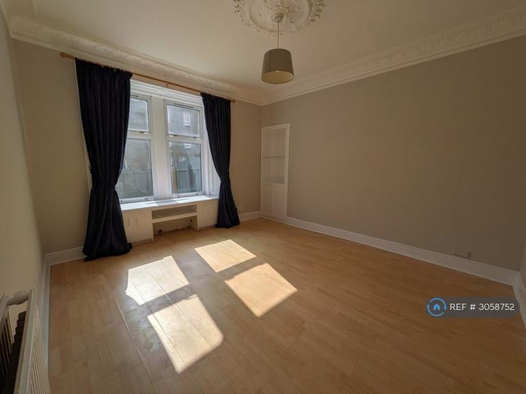 2 bedroom flat in Scott Street, Dundee, DD2 (2 bed) (#3058752)