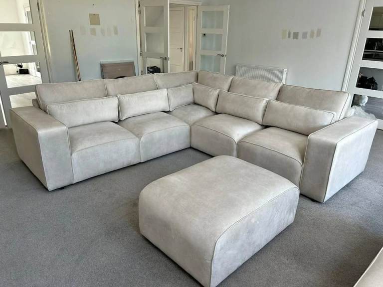 Salone 5x seater corner sofa for sale 