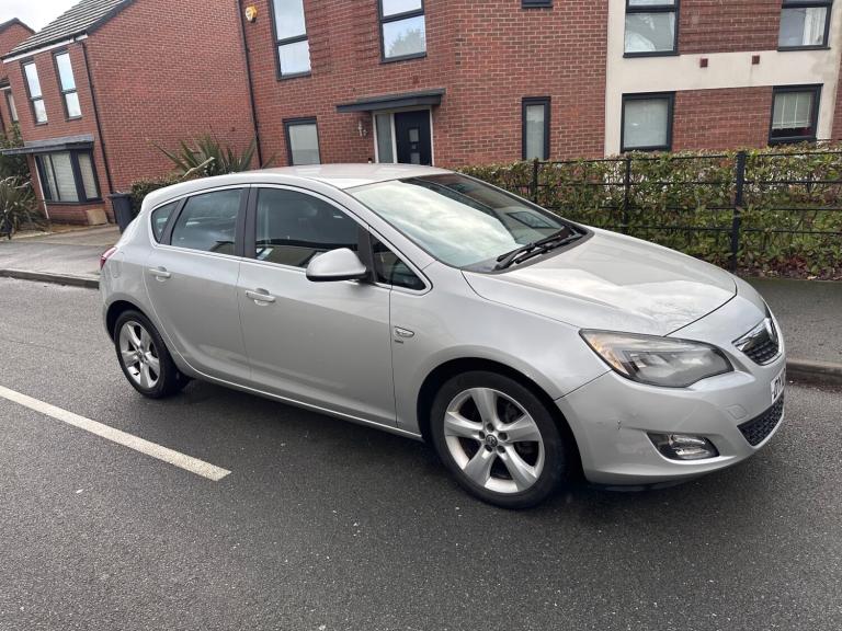 2010 Vauxhall Astra 1.6i 16V SRi 5dr HATCHBACK Petrol Manual