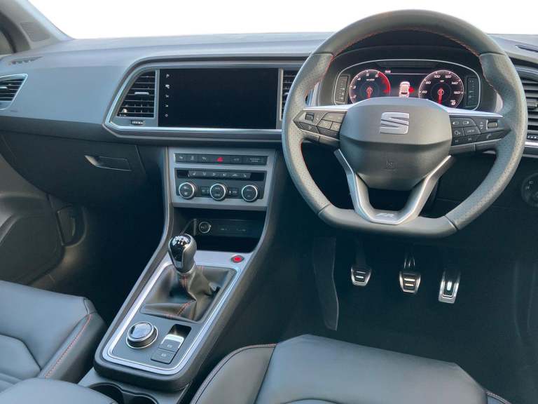 2025 SEAT Ateca 1.5 TSI EVO FR Black Edition 5dr Estate PETROL Manual