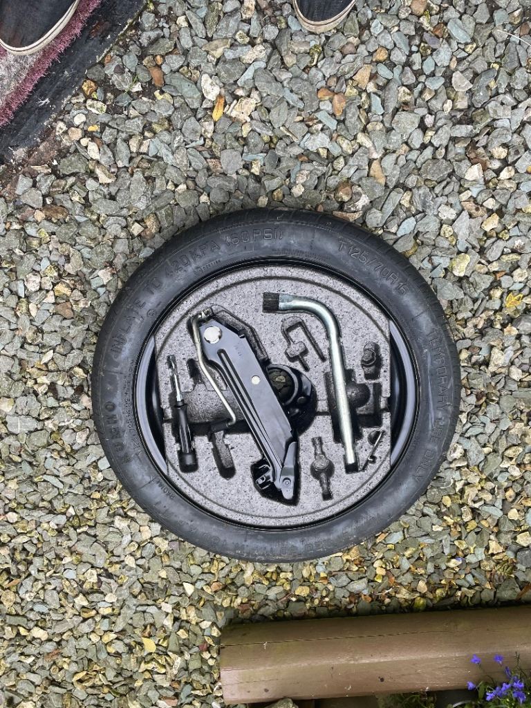 Audi /vw. Space saver wheel kit complete 