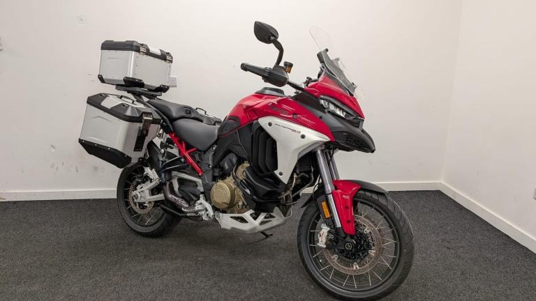 DUCATI MULTISTRADA V4 RALLY ** FULL LUGGAG - 1 OWNER - ELECTRONIC SUSPENSION ** 