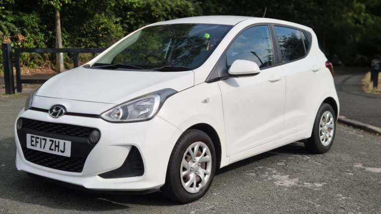 HYUNDAI i10 SE - IN GREAT CONDITION - JUST 2 OWNERS - 2 KEYS - NEW CLUTCH