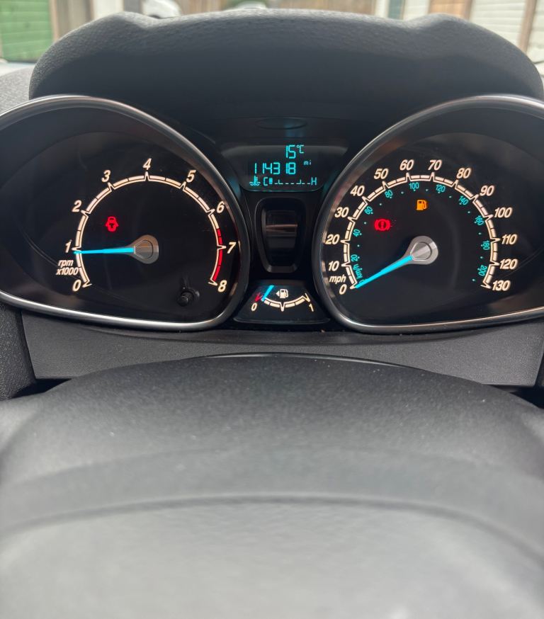 Ford fiesta Hatchback 2015 Manual 1.0 eco boost 5 doors