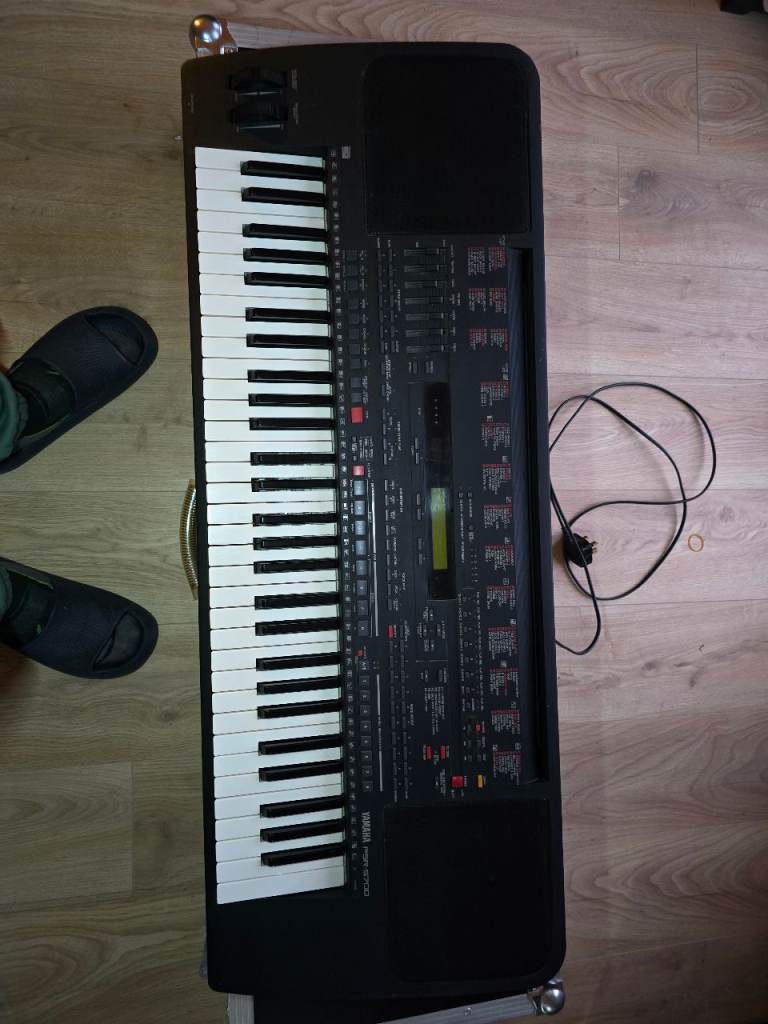 Yamaha PSR 5700