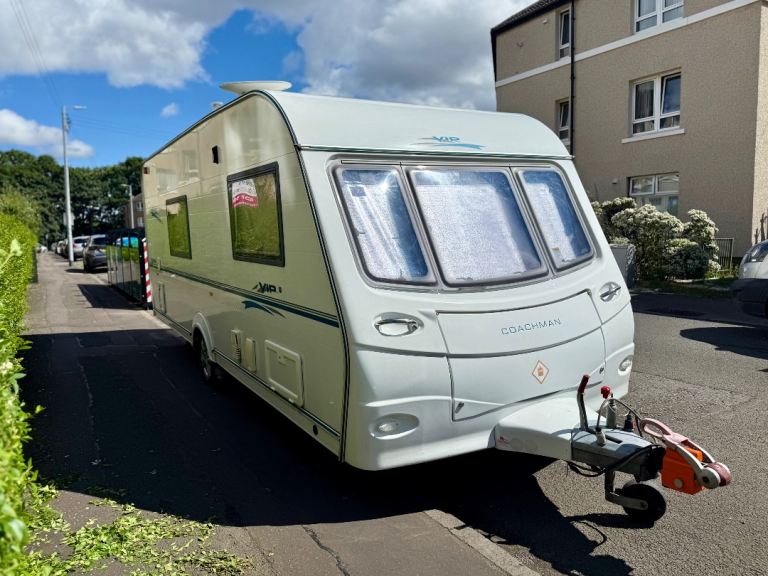 Coachman vip 2010 4 berth end bathroom 