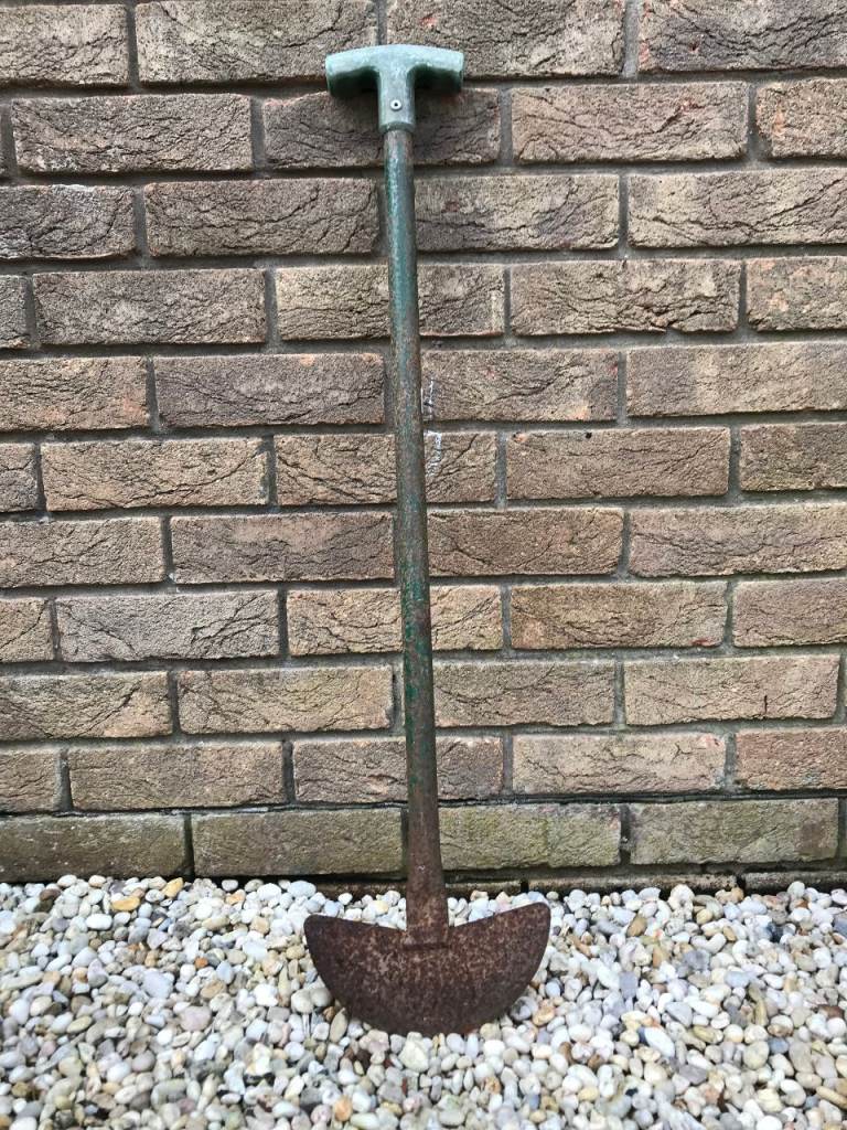 Vintage Edging Tool for Borders/Lawns