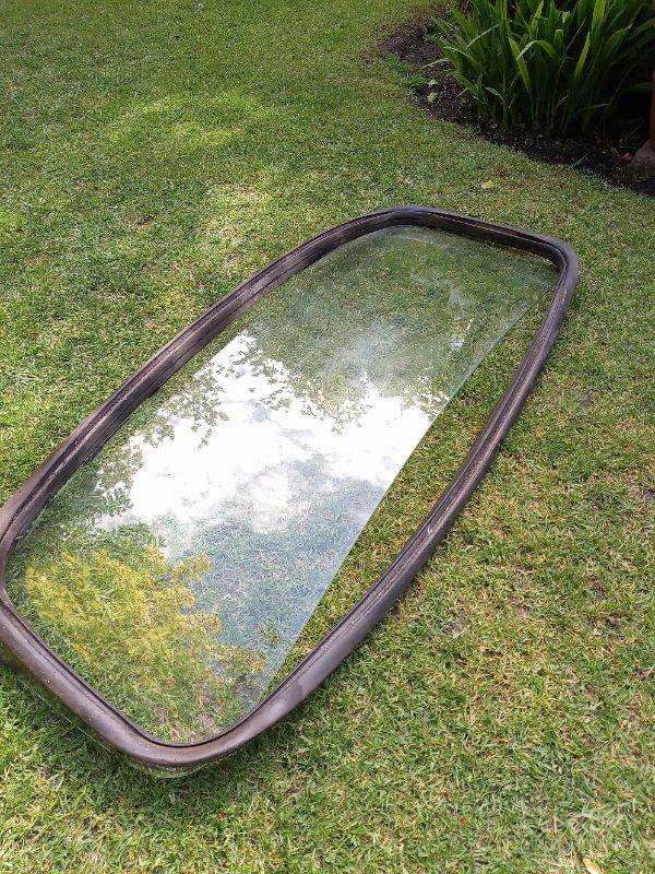 Morris minor windscreen 