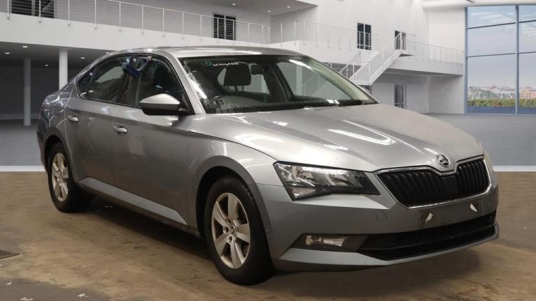 2019 Skoda Superb 2.0 TDI S HATCHBACK 5 DR EURO 6 DIESEL EX-MOD Hatchback Diesel Manual