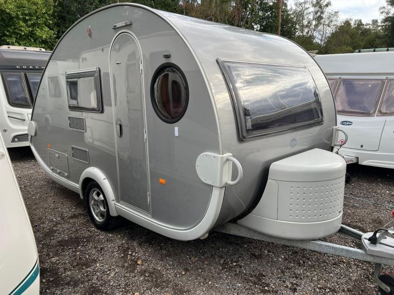 TAB 400 - 2015 - 3 BERTH - FIXED DOUBLE BED - TEAR DROP CARAVAN