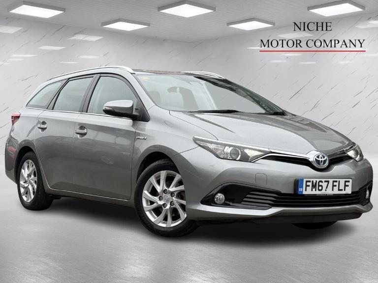 2018 Toyota Auris 1.8 VVT-h Icon Tech Touring Sports CVT Euro 6 (s/s) 5dr ESTATE Petrol/Electric ...