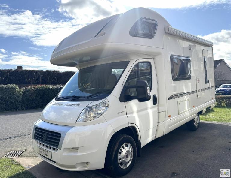 Bessacarr E435 - 4 berth - 4 belts - 2008 - motorhome for sale 308064
