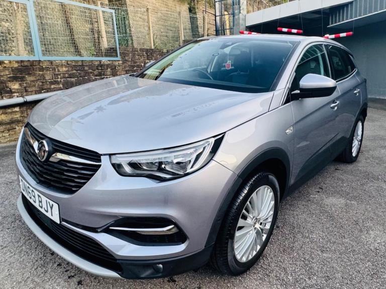 2019 Vauxhall Grandland X 1.5 Turbo D Tech Line Nav 5dr HATCHBACK DIESEL Manual