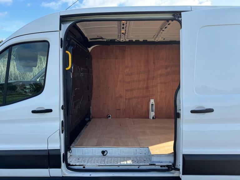 Ford Transit 2.0 350 EcoBlue Leader Panel Van 5dr Diesel Manual RWD L... 2019/69