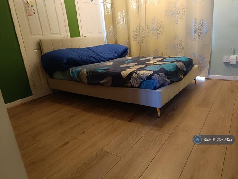 1 bedroom in Cherrydown Walk, Romford, RM7 (#3047423)