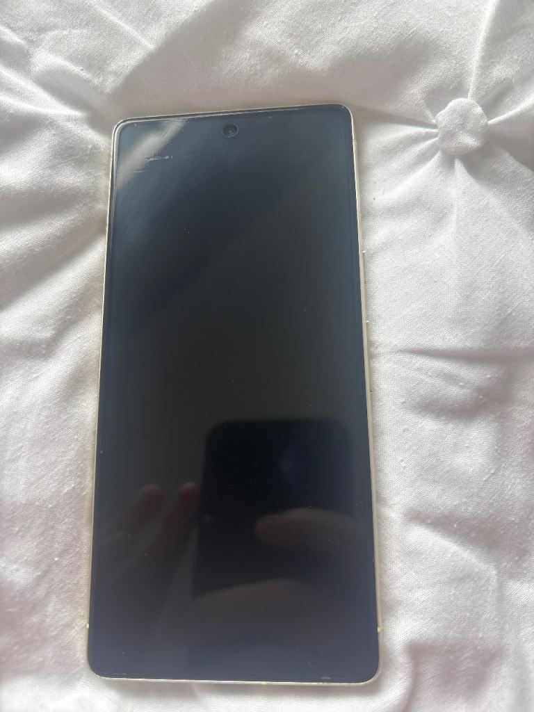 Google Pixel 7 256GB Unlocked - Light Yellow