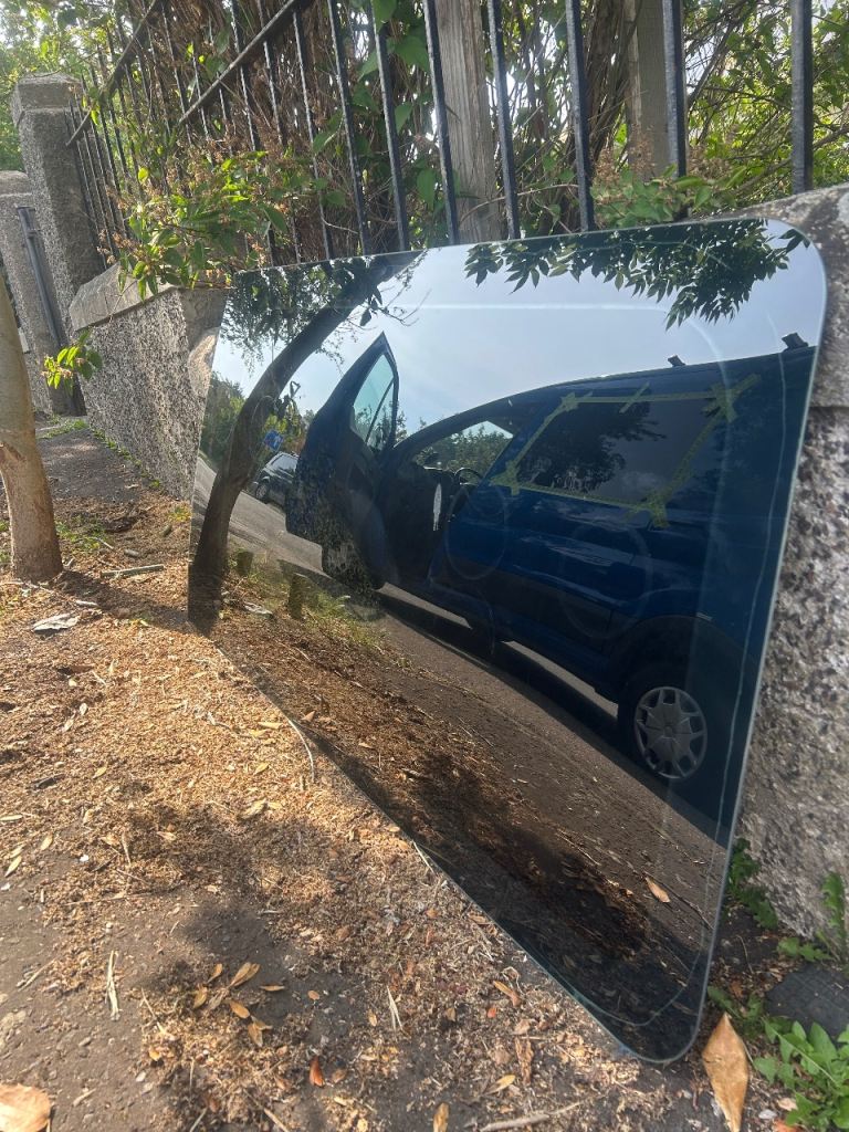 Ford Transit L2H2 drivers side fixed window 