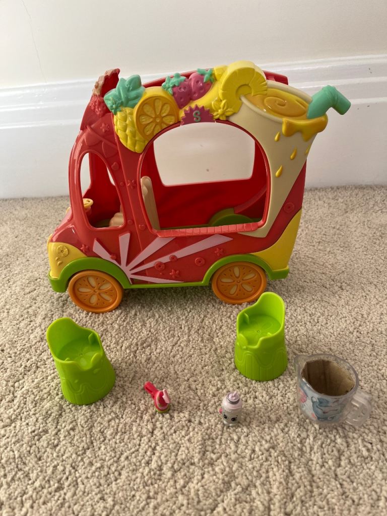 Shopkins Playset - Juice and Smoothie Truck 
